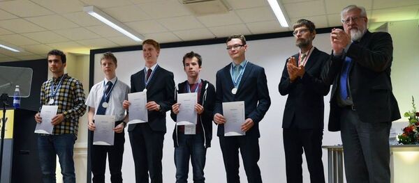 Победиევროპის საერთაშორისო ოლიმპიადაზე ფიზიკაში ქართველმა მოსწავლეებმა მედლები მოიპოვეს Победиევროპის საერთაშორისო ოლიმპიადაზე ფიზიკაში ქართველმა მოსწავლეებმა მედლები მოიპოვეს - Sputnik საქართველო