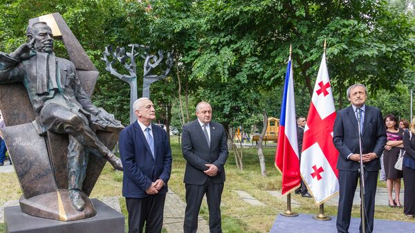 Церемония открытия памятника первому президенту Чехии - Sputnik Грузия