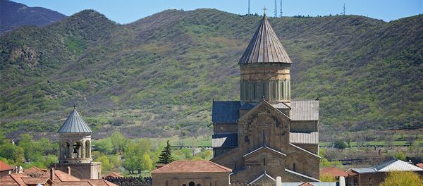 Вид на храм Светицховели и город Мцхета - Sputnik Грузия