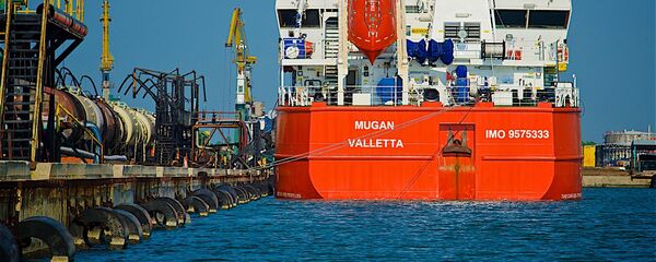 ტანკერი ფოთის პორტში ტანკერი ფოთის პორტში - Sputnik საქართველო