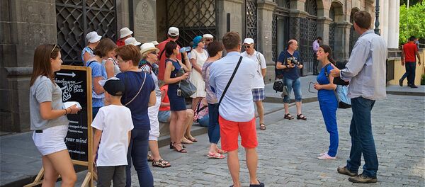 ტურისტები თბილისში - Sputnik საქართველო