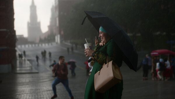 Дождь в Москве - Sputnik Грузия