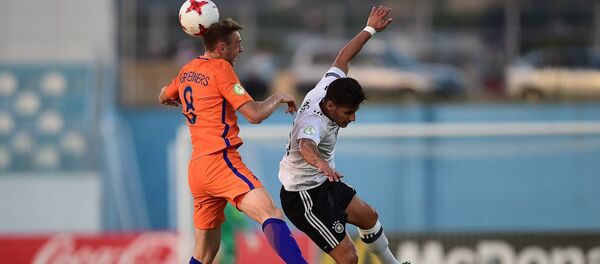 Голландские футболисты разгромили немцев на ЕВРО-2017 U-19 в Тбилиси - Sputnik Грузия