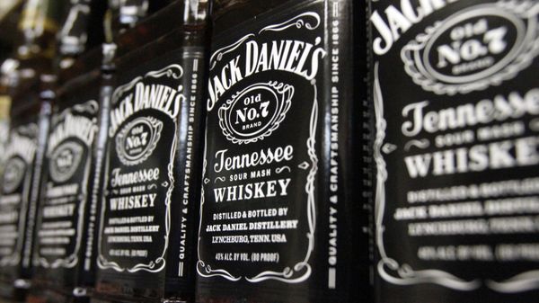 ყალბი Jack Daniel’s-ის დამზადების ფაქტზე ორი პირი დააკავეს