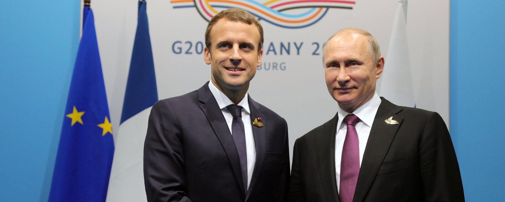 Президент РФ Владимир Путин и президент Франции Эммануэль Макрон  - Sputnik Грузия, 1920, 19.08.2022