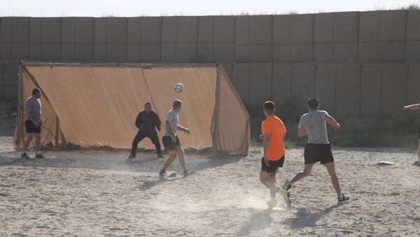Грузинские военные сыграли в футбол в Афганистане - Sputnik Грузия