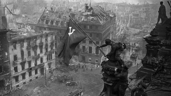 გამარჯვების დროშა რაიხსტაგზე, 1945 წელი - Sputnik საქართველო