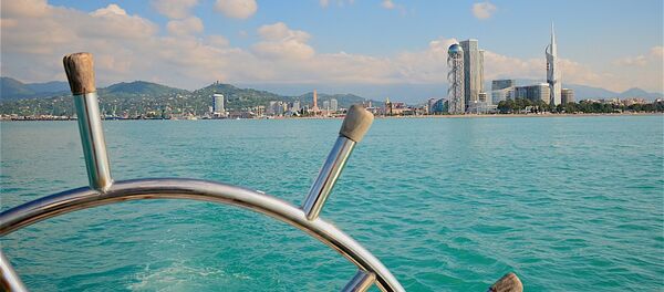 Вид на набережную и центр Батуми с моря Вид на набережную и центр Батуми с моря - Sputnik Грузия