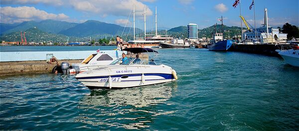 Вид на набережную и порт Батуми с моря - Sputnik Грузия