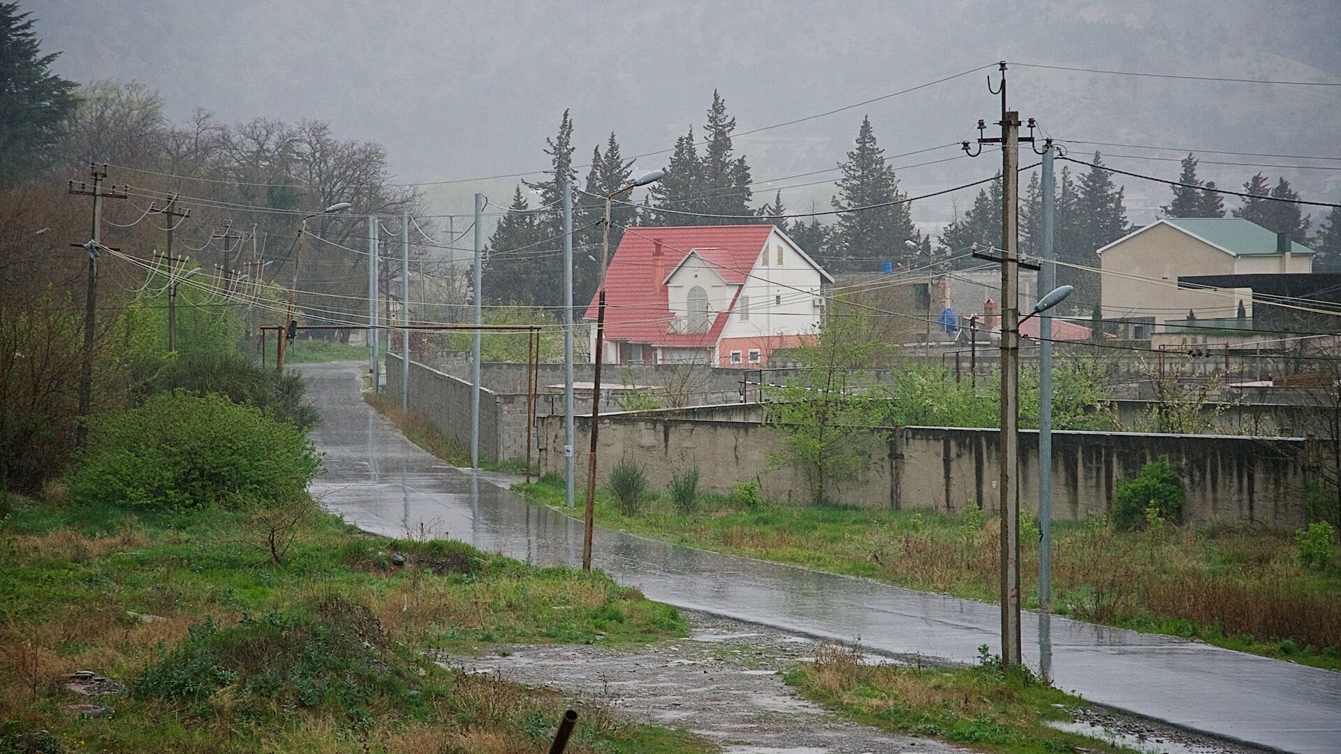 Дождь в пригороде Тбилиси - Sputnik Грузия, 1920, 29.08.2023