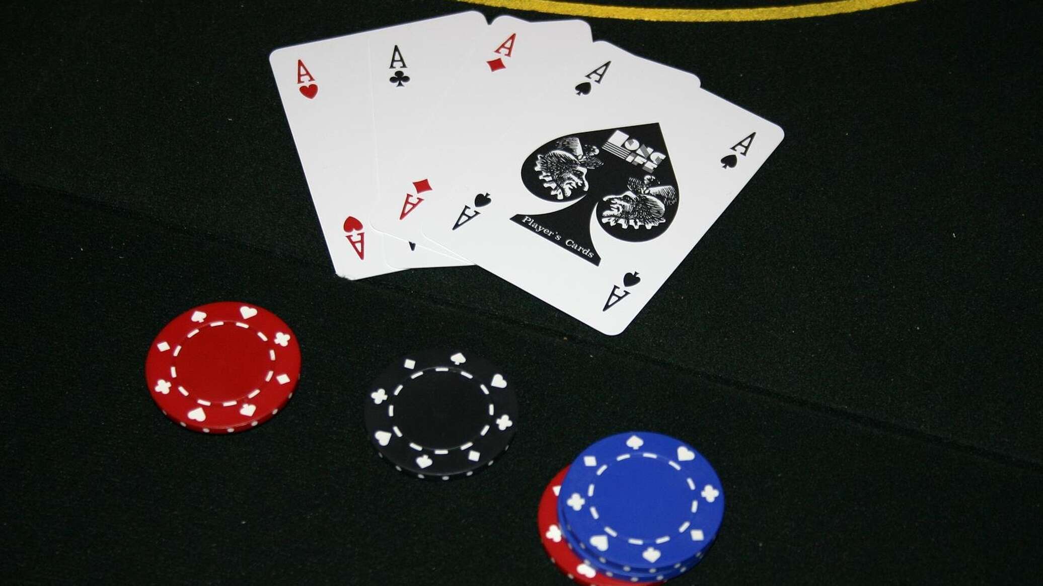 Покер 6 карт. Покер. карточный стол вид сверху. грузинский покер. poker 6.