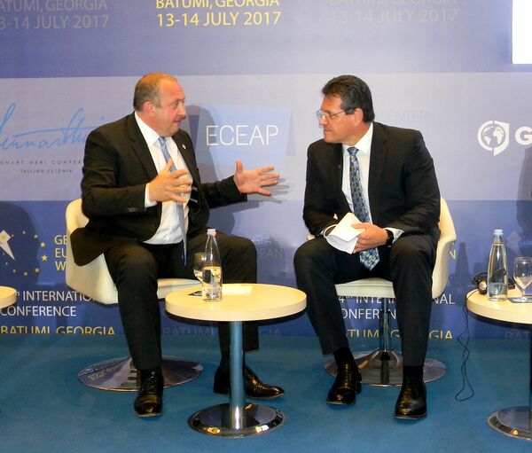 Шефчович: Евросоюз поможет Грузии в развитии зеленой энергетики - Sputnik Грузия