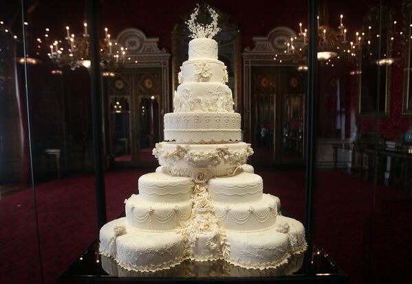 Свадебный торт принца Уильяма и Кейт Миддлтон - Sputnik Грузия