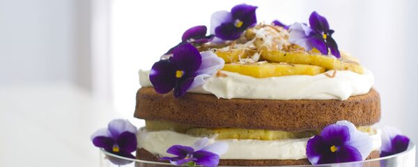 Торт с ананасами на День матери - Sputnik Грузия