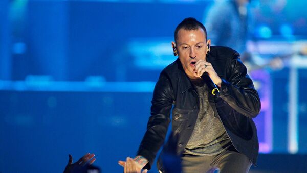 Linkin Park-ის სოლისტმა ჩესტერ ბენინგტონმა თავი მოიკლა - Sputnik საქართველო