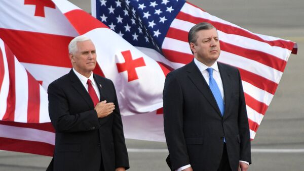 Вице-президент США Майк Пенс и премьер-министр Грузии Георгий Квирикашвили - Sputnik Грузия