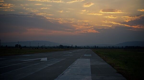 Облака на закате на аэродроме в Натахтари - Sputnik Грузия