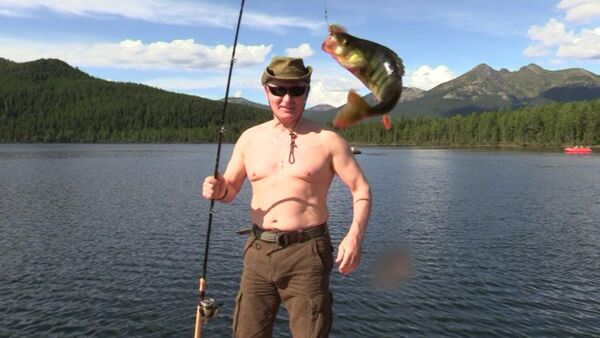Отдых Путина: подводная охота на щуку и рыбалка - Sputnik Грузия