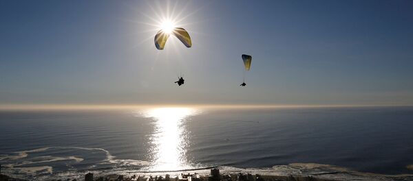 ლომის თავი - უჩვეულო კლდე ქალაქ კეიპტაუნში. მისი სიმაღლე 670 მეტრია, ზედაპირი დაფარული აქვს ეგზოტიკური მცენარე მაკვისით. ლომის თავის ნახვა ბევრი მიზეზით შეიძლება. პირველ რიგში, აქედან არაჩვეულებრივი ხედია კეიპტაუნზე, ასევე აქ შესაძლებელია ბევრი სხვადასხვა პატარა ცხოველის ნახვა. კლდე პარაპლანის მოყვარულთათვის პოპულარული ადგილია ლომის თავი - უჩვეულო კლდე ქალაქ კეიპტაუნში. მისი სიმაღლე 670 მეტრია, ზედაპირი დაფარული აქვს ეგზოტიკური მცენარე მაკვისით. ლომის თავის ნახვა ბევრი მიზეზით შეიძლება. პირველ რიგში, აქედან არაჩვეულებრივი ხედია კეიპტაუნზე, ასევე აქ შესაძლებელია ბევრი სხვადასხვა პატარა ცხოველის ნახვა. კლდე პარაპლანის მოყვარულთათვის პოპულარული ადგილია - Sputnik საქართველო
