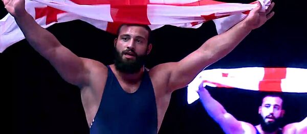 Грузинский борец Звиад Патаридзе стал победителем молодежного чемпионата мира - Sputnik Грузия