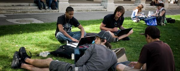 სტუდენტები ლიონის უნივერსიტეტში - Sputnik საქართველო