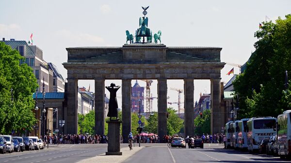 Вид на Бранденбургские ворота в Берлине - Sputnik Грузия