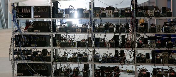 Эксперт по криптовалютам: начинайте зарабатывать сейчас и не ждите - Sputnik Грузия