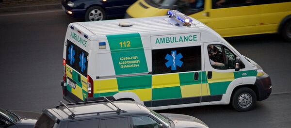 Бригада Скорой медицинской помощи направляется по вызову - Sputnik Грузия