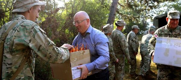 Министр обороны Грузии Леван Изория поздравил военных в Боржомском ущелье с Мариамоба - Sputnik Грузия