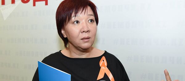 Лидер национального движения Не Молчи KZ Дина Смаилова - Sputnik Грузия