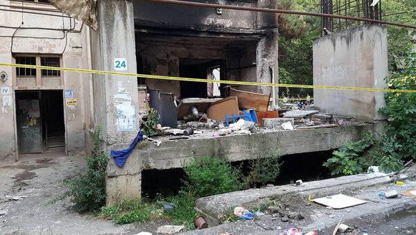 Последствия взрыва газа в жилом доме в грузинской столице - Sputnik Грузия