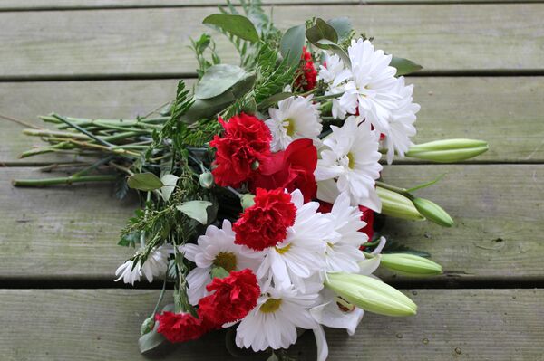 Какой букет подарить учителю на 1 сентября? - Sputnik Грузия