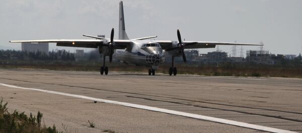 Самолет Ан-32 - Sputnik Грузия