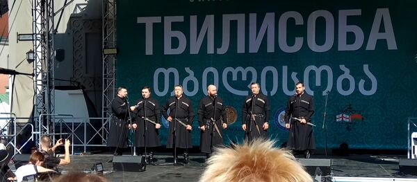 Видеофакт: На открытии Тбилисобы грузины пели Купалинку - Sputnik Грузия
