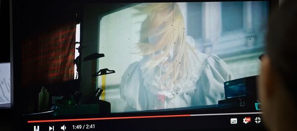 ფილმი კომპიუტერის ეკრანზე ფილმი კომპიუტერის ეკრანზე - Sputnik საქართველო