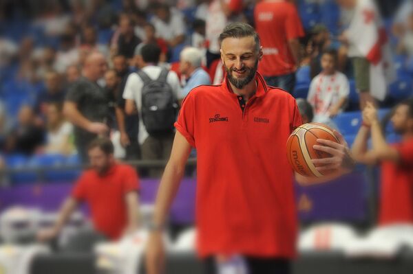 Баскетболист Виктор Саникидзе. - Sputnik Грузия