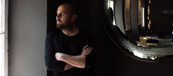 მწერალი ელჩინ საფარლი - Sputnik საქართველო