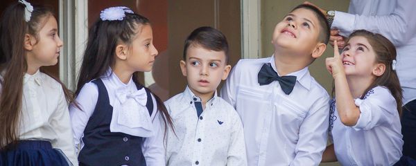Начало учебного года в тбилисской 98-й общеобразовательной школе Начало учебного года в тбилисской 98-й общеобразовательной школе - Sputnik Грузия