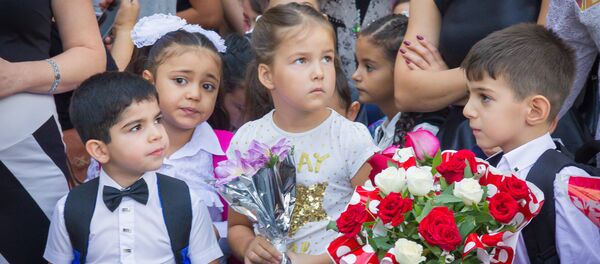 Начало учебного года в тбилисской 98-й общеобразовательной школе - Sputnik Грузия