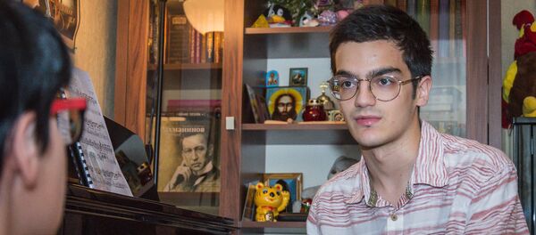 Пианист Сандро Небиеридзе - Sputnik Грузия