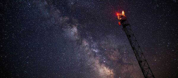 Звездное небо, наблюдаемое в Краснодарском крае во время метеорного потока Персеиды - Sputnik Грузия