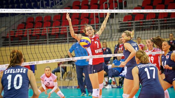 Матч между сборными Грузии и Хорватии в рамках чемпионата Европы по волейболу среди женщин - Sputnik Грузия
