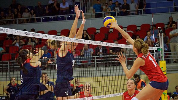 Матч между сборными Грузии и Беларуси в рамках чемпионата Европы по волейболу среди женщин - Sputnik Грузия