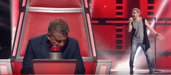 დავით თოდუამ ფანტასტიკური შესრულებით „გოლოსის“ ჟიური „ბეჭზე გააკრა“ - Sputnik საქართველო