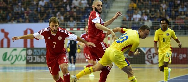 Сборная Грузии по футзалу в матче с командой Румынии - Sputnik Грузия