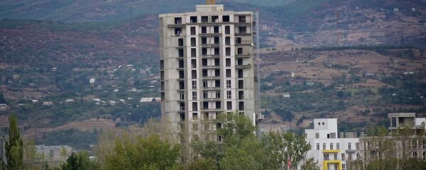 Возведение новых жилых домов на окраине Тбилиси - Sputnik Грузия