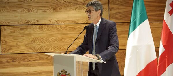 Заместитель министра экономического развития Италии Иван Скалфаротто - Sputnik Грузия