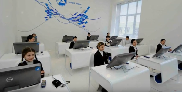 მსოფლიოს უცნაური სკოლები მსოფლიოს უცნაური სკოლები - Sputnik საქართველო