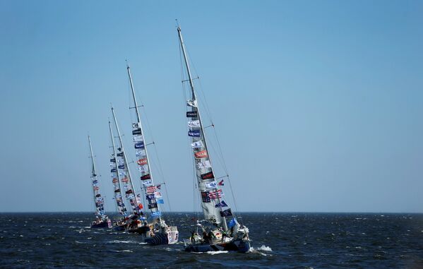 Лодки, участвующие в Clipper Round the World Yacht Race, покидают гавань Пунта-дель-Эсте в Уругвае - Sputnik Грузия