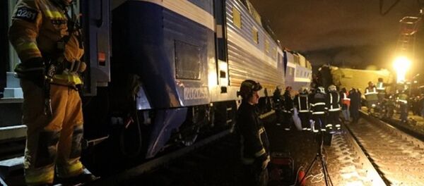 Столкновение поезда с автобусом на железнодорожном переезде в Петушинском районе Владимирской области - Sputnik Грузия